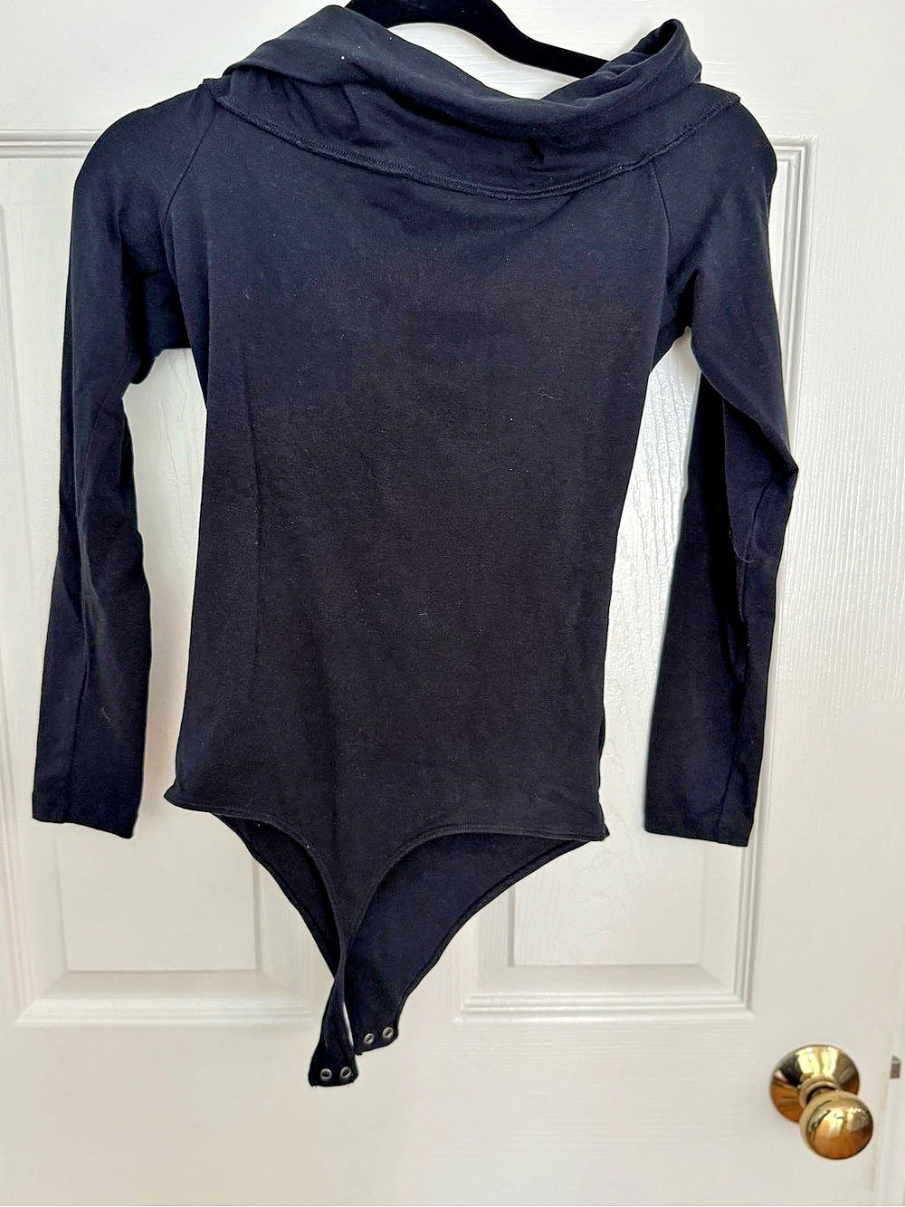 Abercrombie & Fitch off the shoulder Black Bodysuit Thong Size Small